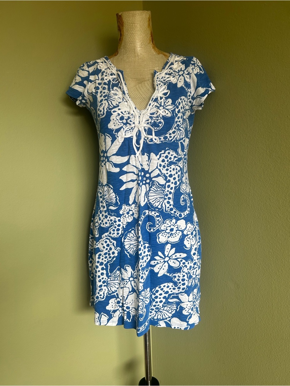 Lilly Pulitzer Blue and White Seahorse Floral Tunic Cover-Up